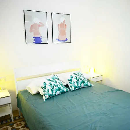 Hall Correos Apartment