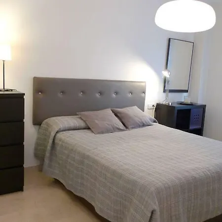 Nyaraló En La Ciudad De Ciencias *