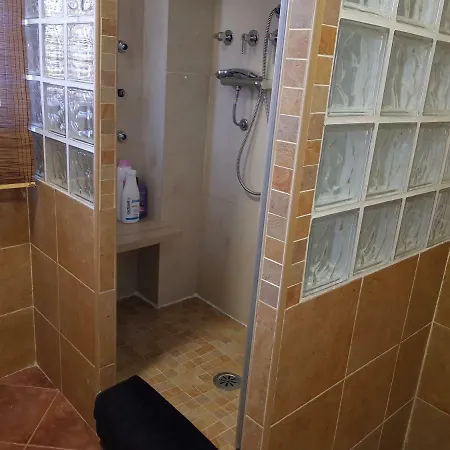 Bonito Piso En El Barrio Del Carmen