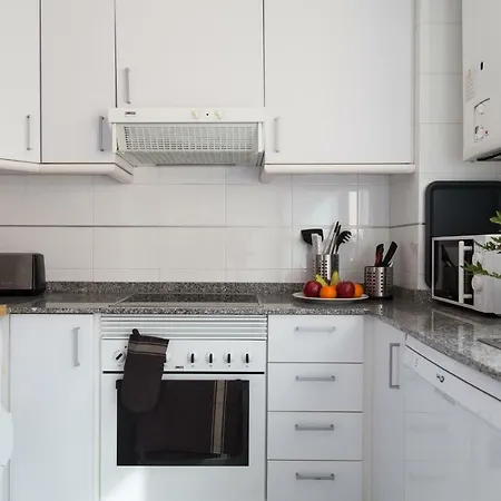 New Aloha Center With Terrace *