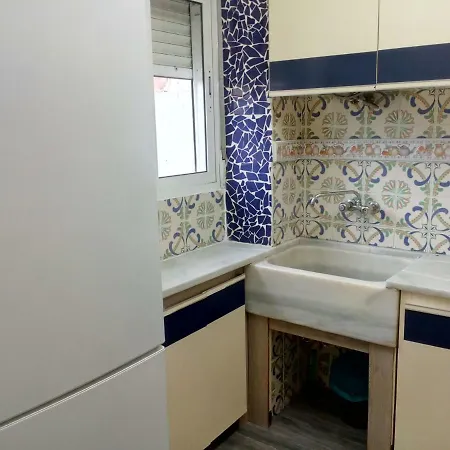 Διαμέρισμα Lola Encorts *