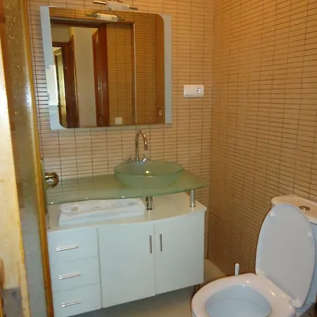 Centro Calle Cerrajeros Bed & Breakfast Valenza