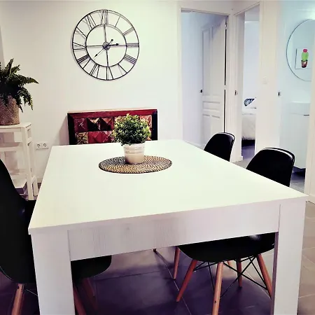 Calle Baja Ciutat Vella Apartman *