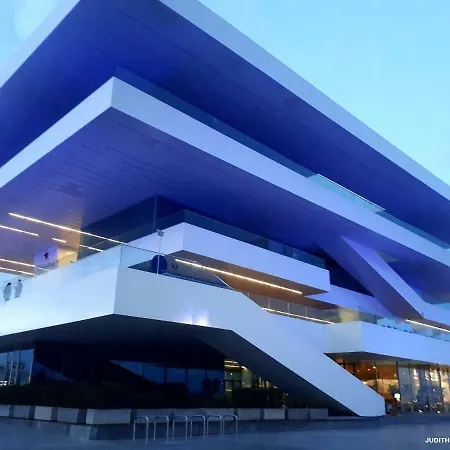 Apartment Luminoso Cerca De La Playa Y Puerto *