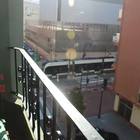 Luminoso * La Marina De 瓦伦西亚