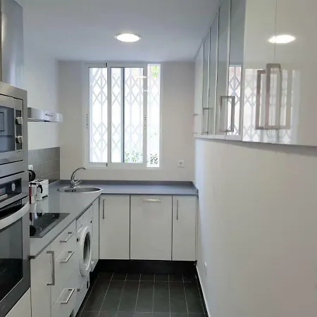 Florit Flats - The Jardines Del Turia