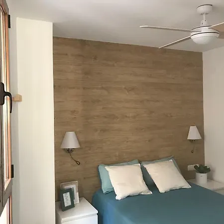 Joseph , Luminoso, Bonito Y Muy Centrico Valencia