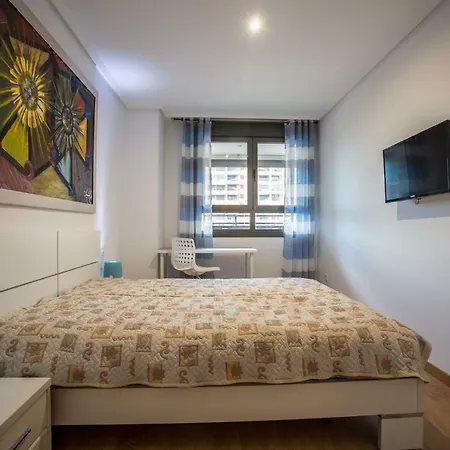 Apartman On The Beach,pool,wifi,garage,valencia *