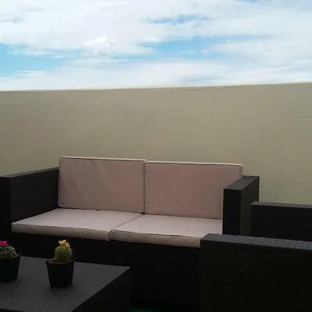 Penthouse With Terrace 40m2 With Wide Views 10mn Walking From Center Valencia