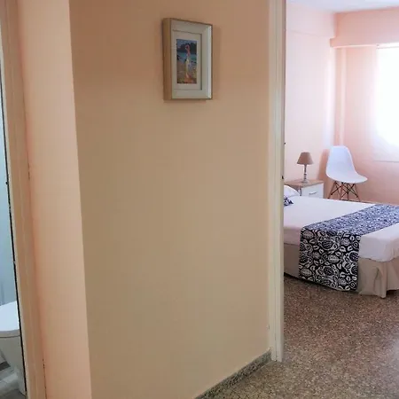 Апартаменты Port Beach Валенсия