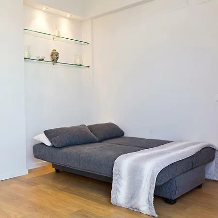 Beautiful Penthouse In Best Area *