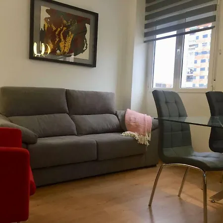 En Universidad Y Cerca De La Playa * Valencia