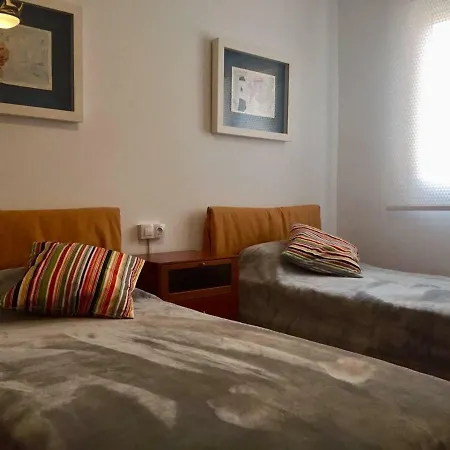 En Universidad Y Cerca De La Playa Apartment