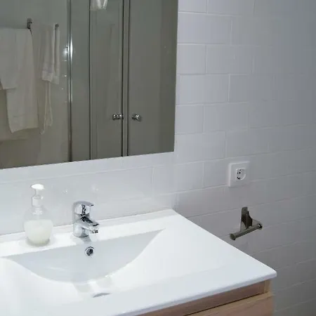 Nwt Station Apartment Valencia