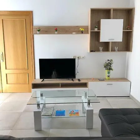 Отель Calle De Frederica Montseny 'politica' Casa O Chalet