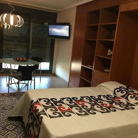 Loft En La Ciudad De Ciencias Y Cerca De La Playa *