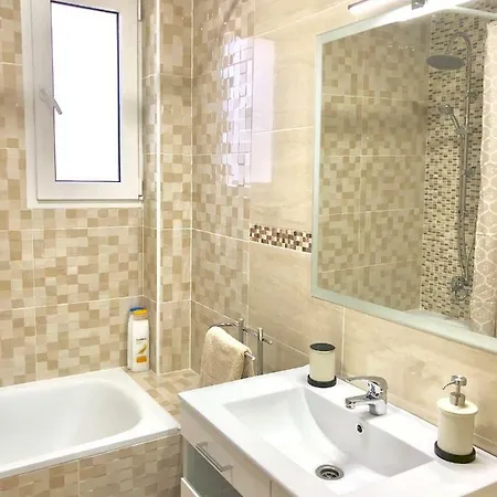 Apartmán Cozy In Valencia! Wi-fi ! *
