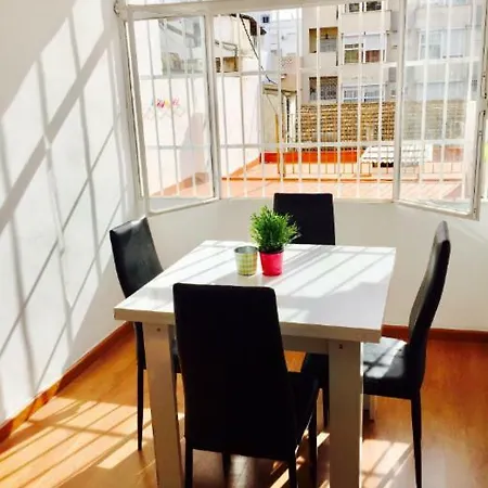 Casa 3 Dormitorios Con Terraza En Valencia Capital アパート バレンシア
