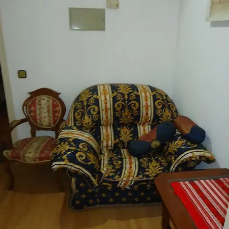 Centro Calle Cerrajeros Bed & Breakfast