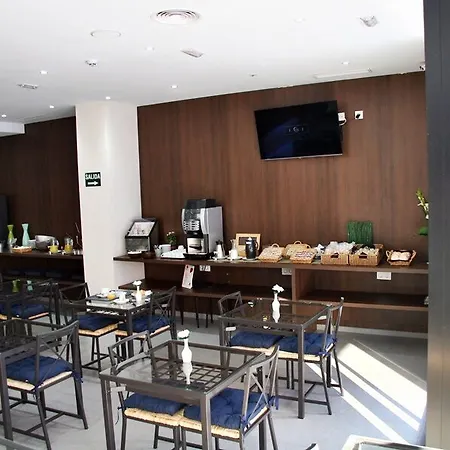 Olympia Universidades Отель 3*