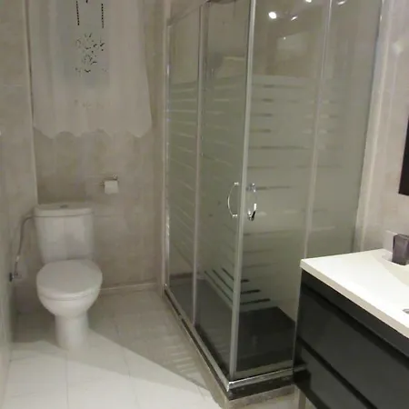 Playa Malvarrosa, * Valence