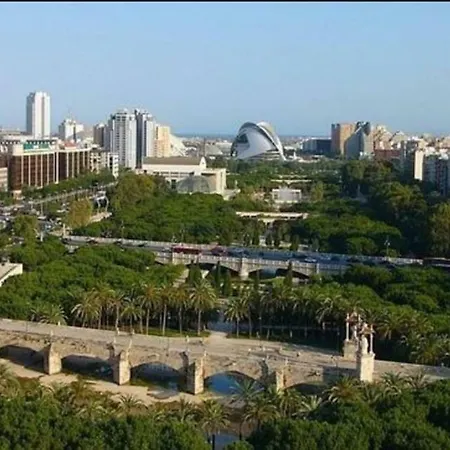 Daire En La Ciudad De Ciencias Y Cerca De La Playa *
