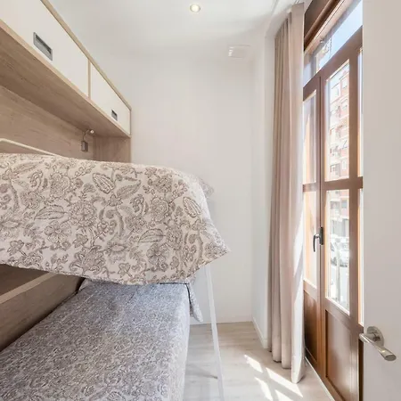 Bright And Modern Near The Beach Apartman Valencia