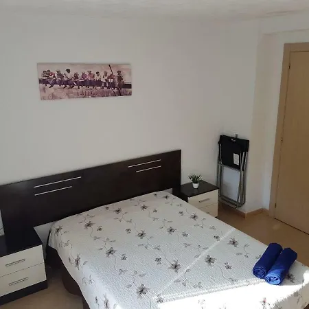Alojo Patraix Apartament *