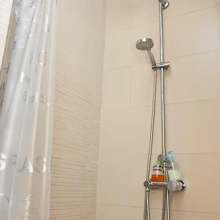 Beautiful Penhouse In Best Area Apartment