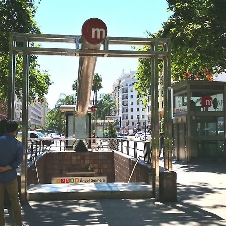 Cozy & Modern Junto A Metro A Guimera Lejlighed *