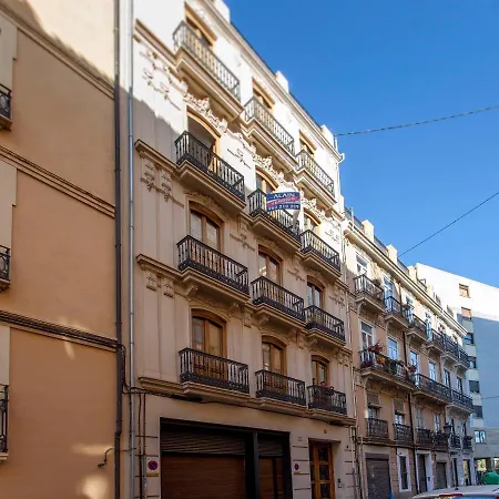Luxurious & Alluring In Historic Town Apartmán Valencie