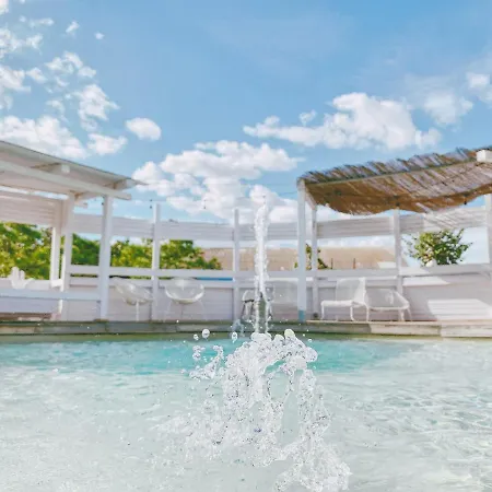 Guest house Mom La Punta 3*