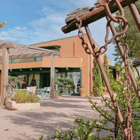 Mom La Punta Guest house