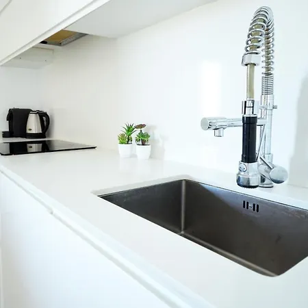 Apartament Modern In