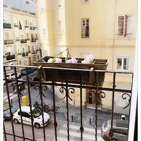 Ideal Y Cerca Del Casco Antiguo.near Old Town. *