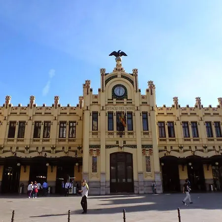 ホステル アップ