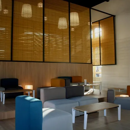 ホステル アップ