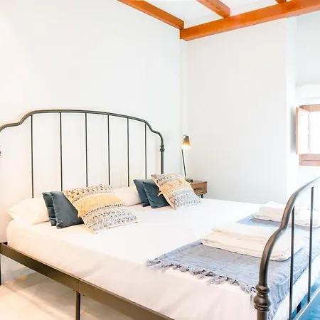 Apartment Dreams Mercado De Colon