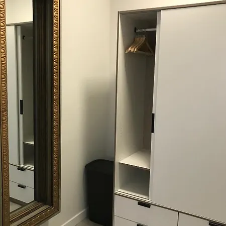 Apartamento New! Renovated, Centrally Located, Private Entrance, Terrace Valência