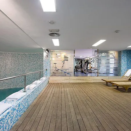 فندق Nh Artes 4*