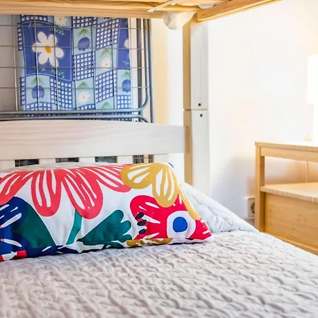 Travel Habitat Plaza De La Virgen * Valencia