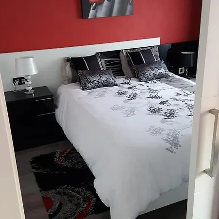 Apartamento Moderno En El Parque De Cabecera