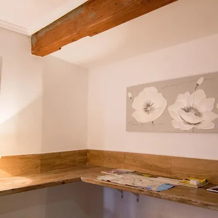Jardines Del Parterre & Breakfast * Valence