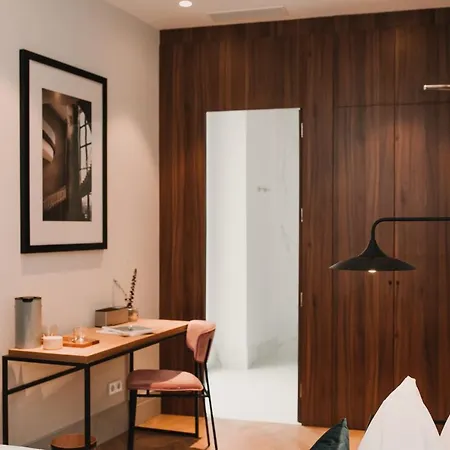 Hotel Mate Collection Helen Berger 4*