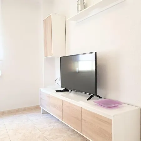 Cozy 3 Bedroom 1 Bathroom By Joaquin Sorolla Station * 瓦伦西亚