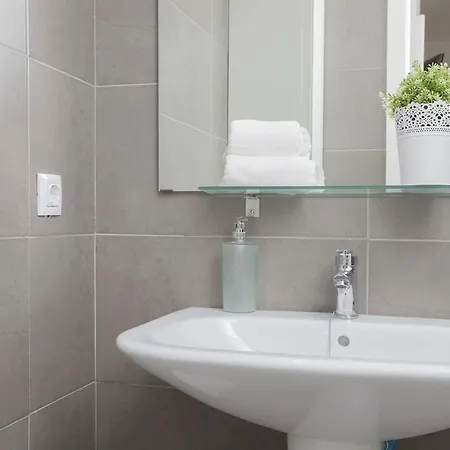 Apartament Singularstays San Vicente Walencja