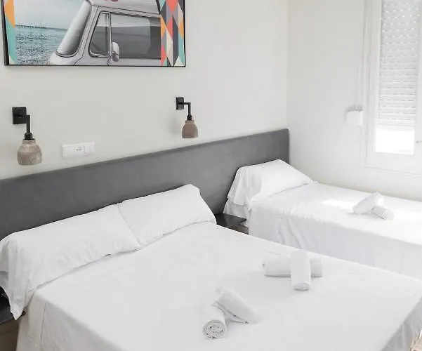 Nwt Station Pensión 2*