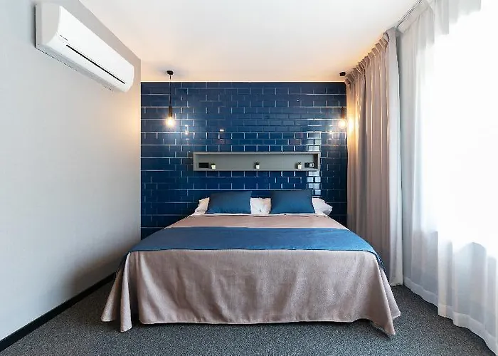 Nest Style 3* Valence