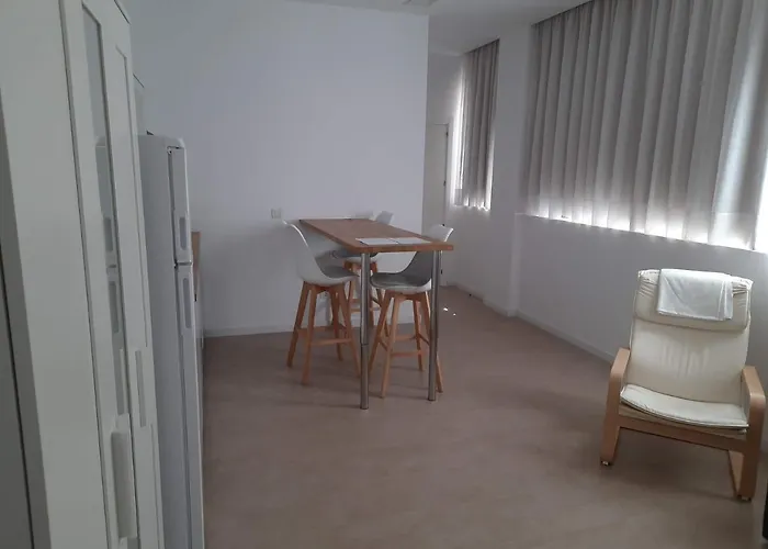 Suites Marina 酒店