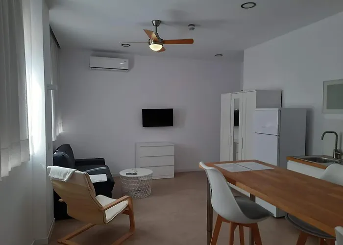 Suites Marina Hotel 3*